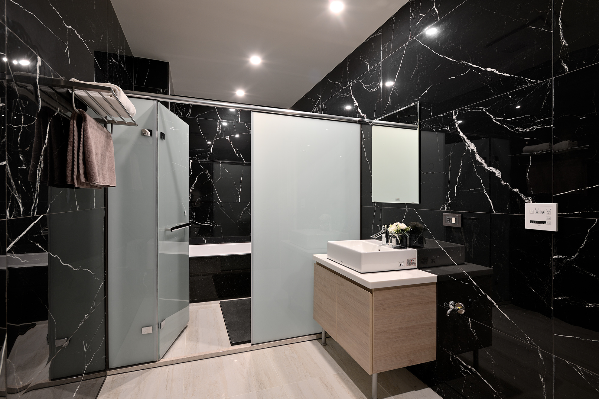 磅礡大尺度透天宅